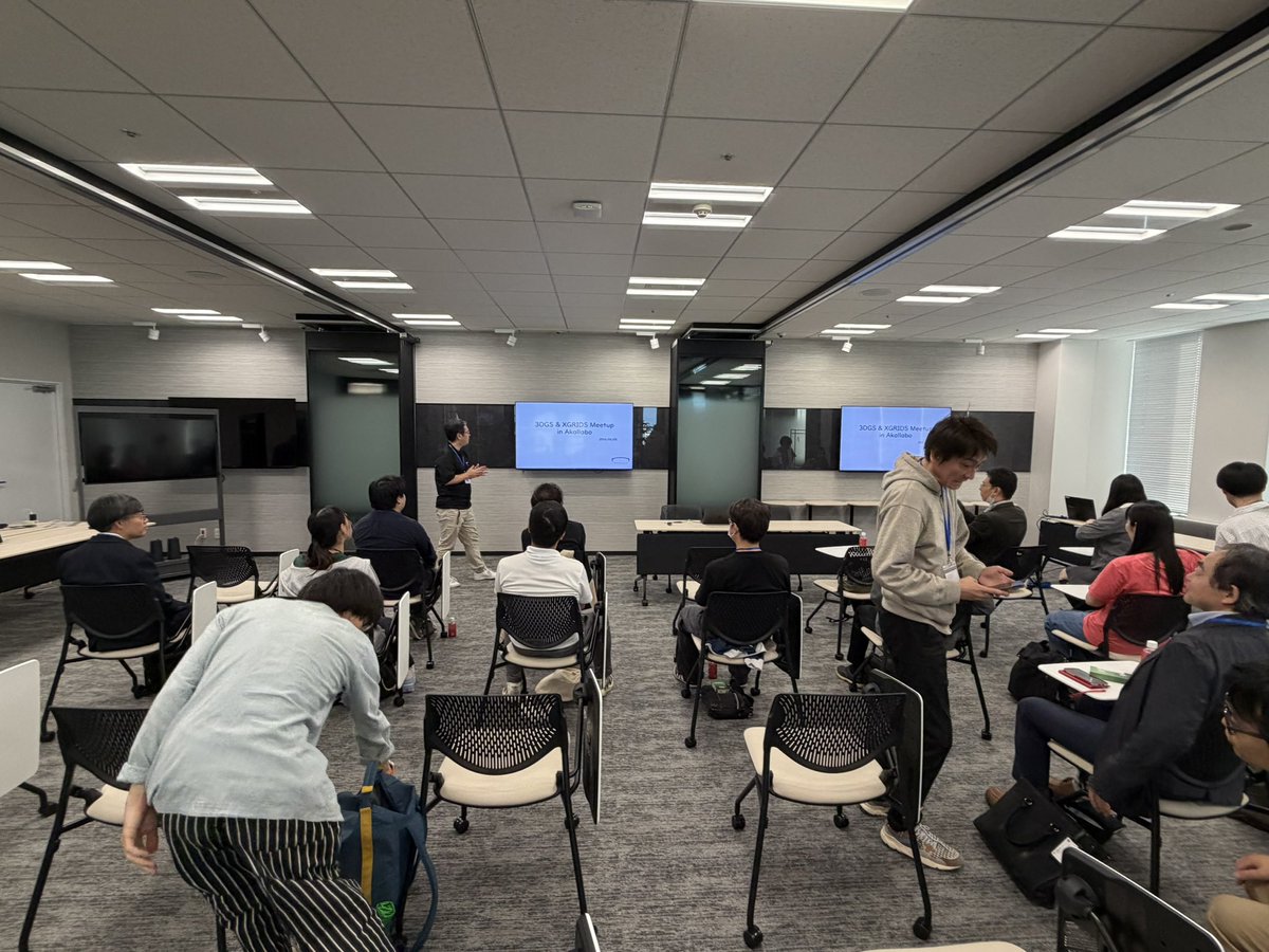 Takumi3Dcamera's tweet photo. 始まりましたー！ #AkallaboMeetup https://t.co/PbUmio9oxg