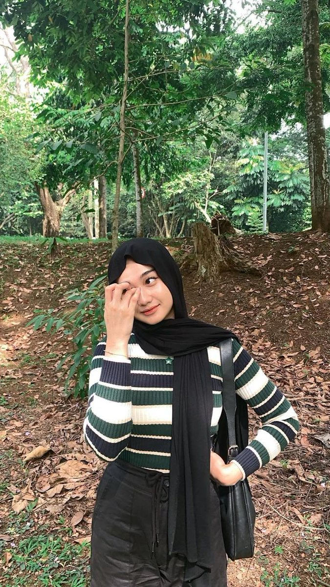 Dual_strom's tweet photo. Staycation enak keknya https://t.co/v4yPzPruDG