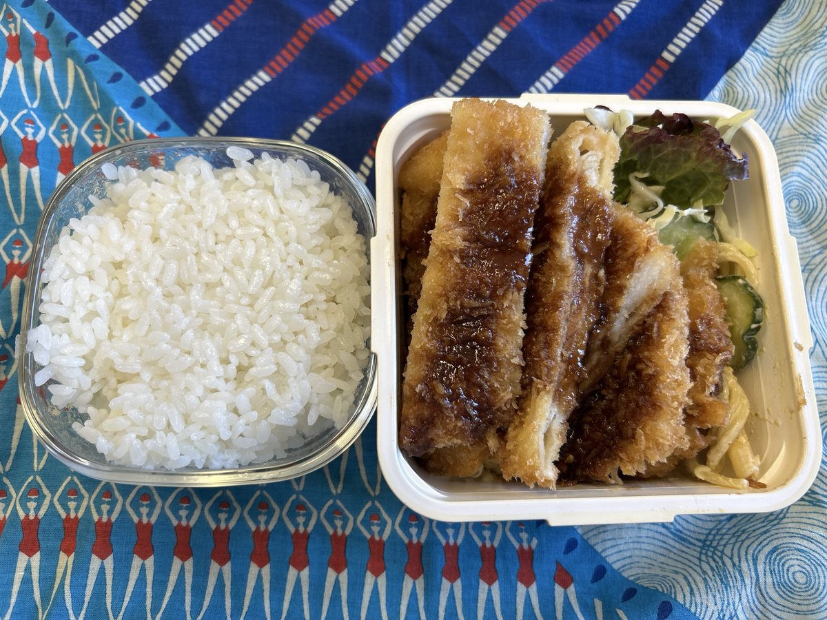 gotothefuture9's tweet photo. お弁当！
#トンカツ https://t.co/wxbJCwKTIt