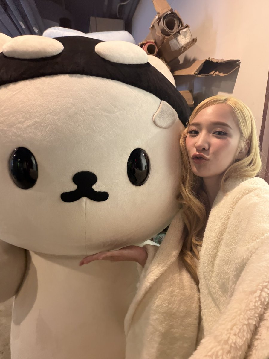Janhae's tweet photo. เติมหลานร้ากกก ซังบอกเดี๋ยวดูแลเจ๊แหววห๊ายยยแหน่ะะะะะ 🥹 https://t.co/AE2nMN4wGD