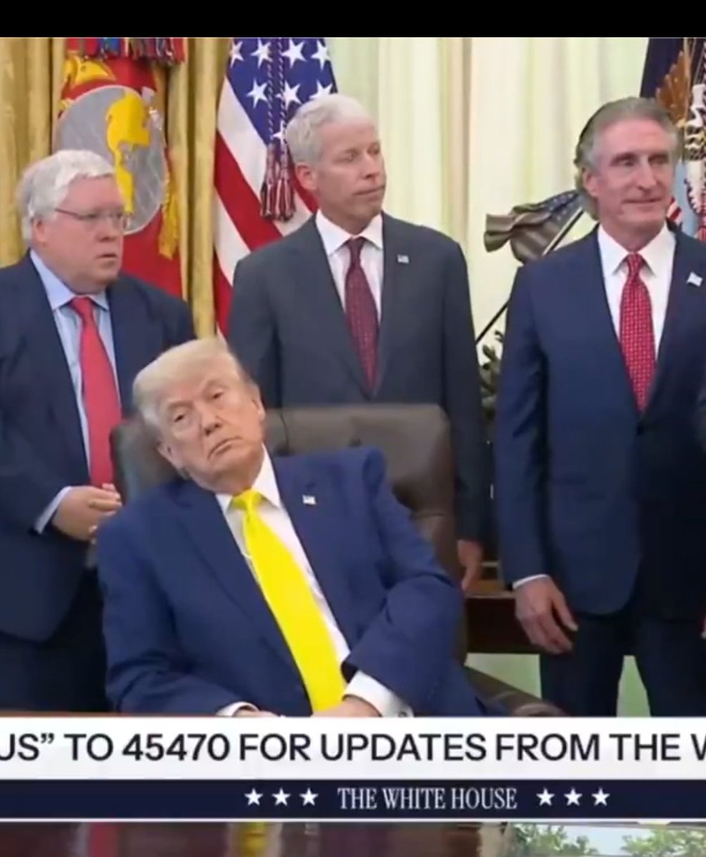 VeryChrislike's tweet photo. @tedlieu @WhiteHouse Lying has been all you dog shit Democrats have for a very long time now. https://t.co/a2J9hqN8ry