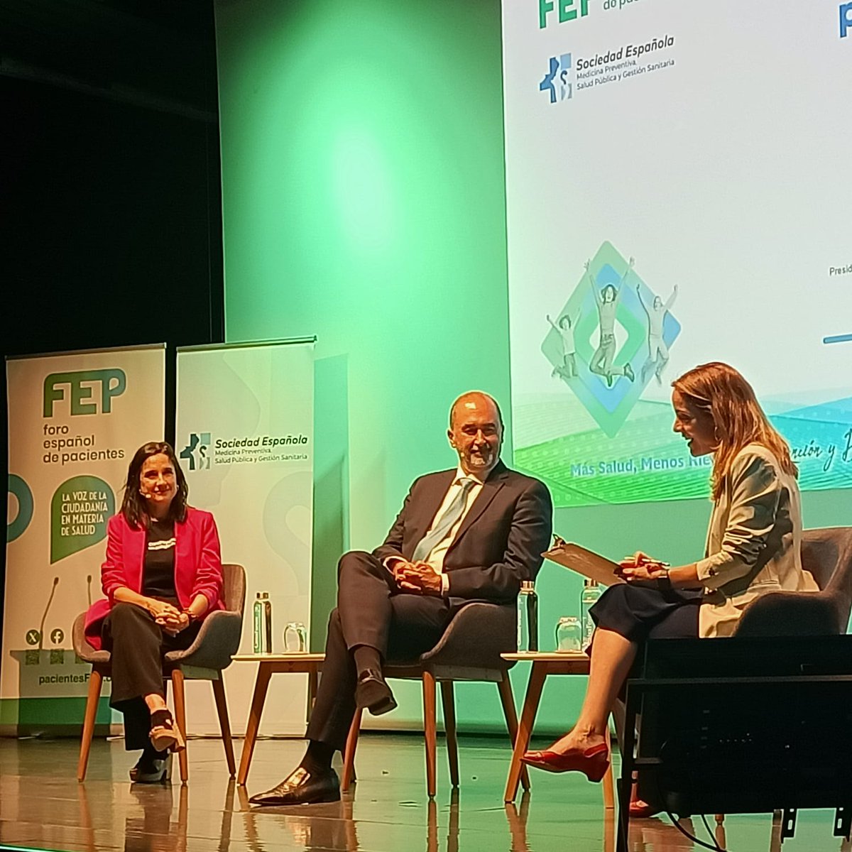 SEMPSPH's tweet photo. Nuestro presidente, Manuel García de la Vega en la jornada 'Más salud, menos riesgos: prevención y diagnóstico Precoz'
@fep_pacientes 

La colaboración entre sanitarios, pacientes e instituciones mejora el acceso a información fiable para cuidar la salud. https://t.co/kOm47E6BLa