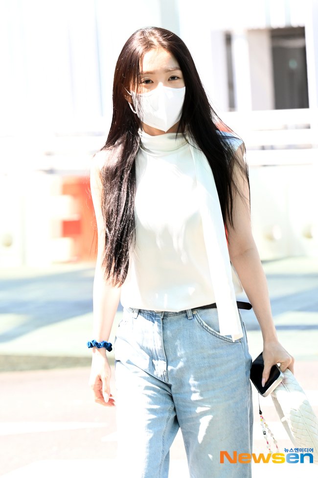 SoloBae91's tweet photo. [PRESS] 260605 Incheon 🛫 Taipei
#아이린 #IRENE https://t.co/wXqxafrC1t
