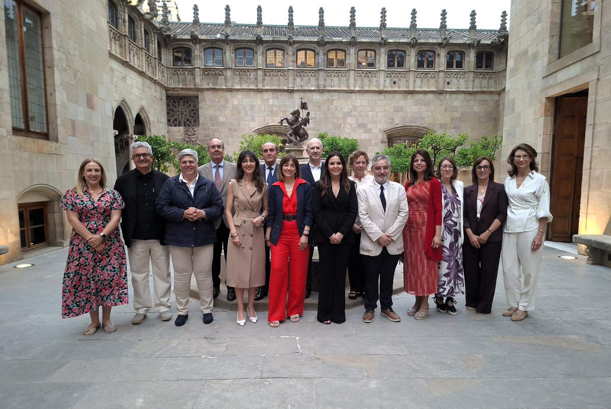 ComisionadoTC's tweet photo. La primera de las jornadas de la COTAI comenzó con la reunión plenaria de los órganos garantes de transparencia de España, ponencias y recepción del president de la @gencat , @salvadorilla .

🔗 https://t.co/rJBBv3eZco https://t.co/3jzXX72LtJ