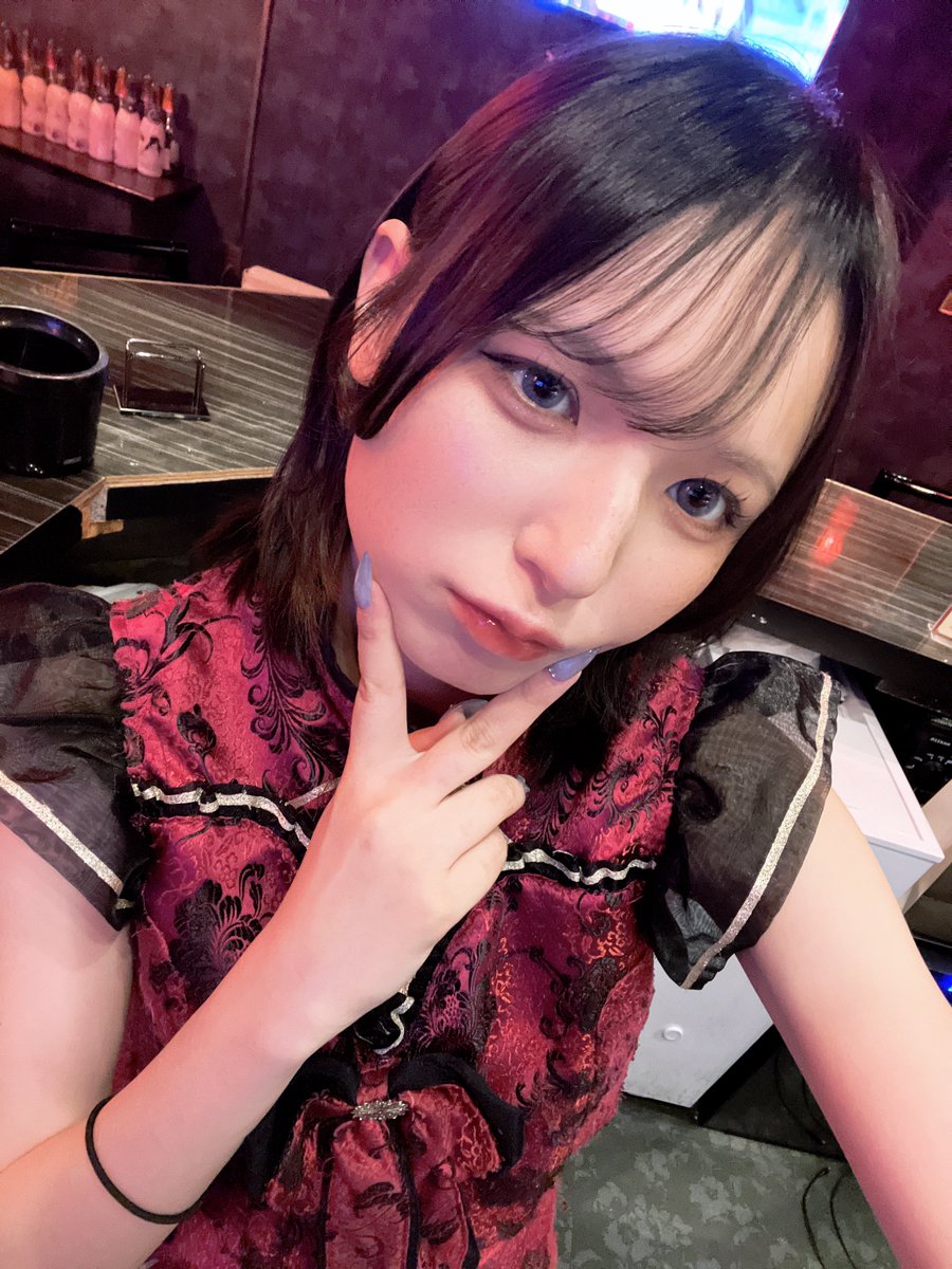 Q_tkhs's tweet photo. おはよう18-23でいます https://t.co/SzbRWeYOwG