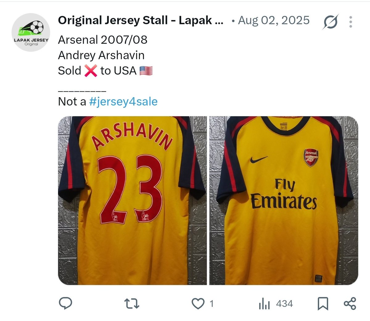 a12uys's tweet photo. @lapakjerseyori @JalanArsenal Bang gw mau beli ini masih ada gak? Lumayan klub ampas https://t.co/qZIihpVO06