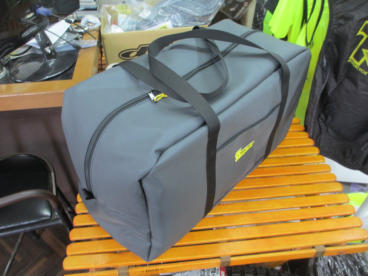 trekfield's tweet photo. ぎょうれん更新：遠征バッグ　量産グレー完成！　早速値上げm(_'_)m https://t.co/hmWaeIMGdG https://t.co/jZLkJUOQBo