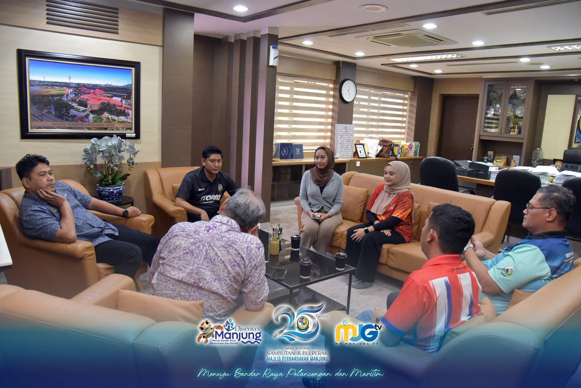 MPManjung's tweet photo. 𝐊𝐔𝐍𝐉𝐔𝐍𝐆𝐀𝐍 𝐇𝐎𝐑𝐌𝐀𝐓 𝐃𝐀𝐑𝐈𝐏𝐀𝐃𝐀 𝐏𝐑𝐄𝐒𝐈𝐃𝐄𝐍 𝐏𝐄𝐑𝐒𝐀𝐓𝐔𝐀𝐍 𝐏𝐈𝐇𝐀𝐊 𝐁𝐄𝐑𝐊𝐔𝐀𝐒𝐀 𝐓𝐄𝐌𝐏𝐀𝐓𝐀𝐍 𝐌𝐀𝐋𝐀𝐘𝐒𝐈𝐀 (𝐌𝐀𝐋𝐀)

Berita lanjut: https://t.co/M7GM3IKOjs https://t.co/8dwnTwhk9e