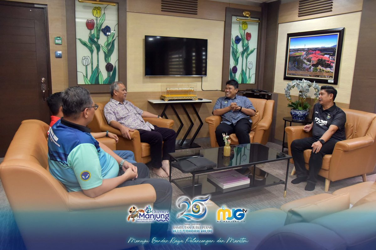 MPManjung's tweet photo. 𝐊𝐔𝐍𝐉𝐔𝐍𝐆𝐀𝐍 𝐇𝐎𝐑𝐌𝐀𝐓 𝐃𝐀𝐑𝐈𝐏𝐀𝐃𝐀 𝐏𝐑𝐄𝐒𝐈𝐃𝐄𝐍 𝐏𝐄𝐑𝐒𝐀𝐓𝐔𝐀𝐍 𝐏𝐈𝐇𝐀𝐊 𝐁𝐄𝐑𝐊𝐔𝐀𝐒𝐀 𝐓𝐄𝐌𝐏𝐀𝐓𝐀𝐍 𝐌𝐀𝐋𝐀𝐘𝐒𝐈𝐀 (𝐌𝐀𝐋𝐀)

Berita lanjut: https://t.co/M7GM3IKOjs https://t.co/8dwnTwhk9e