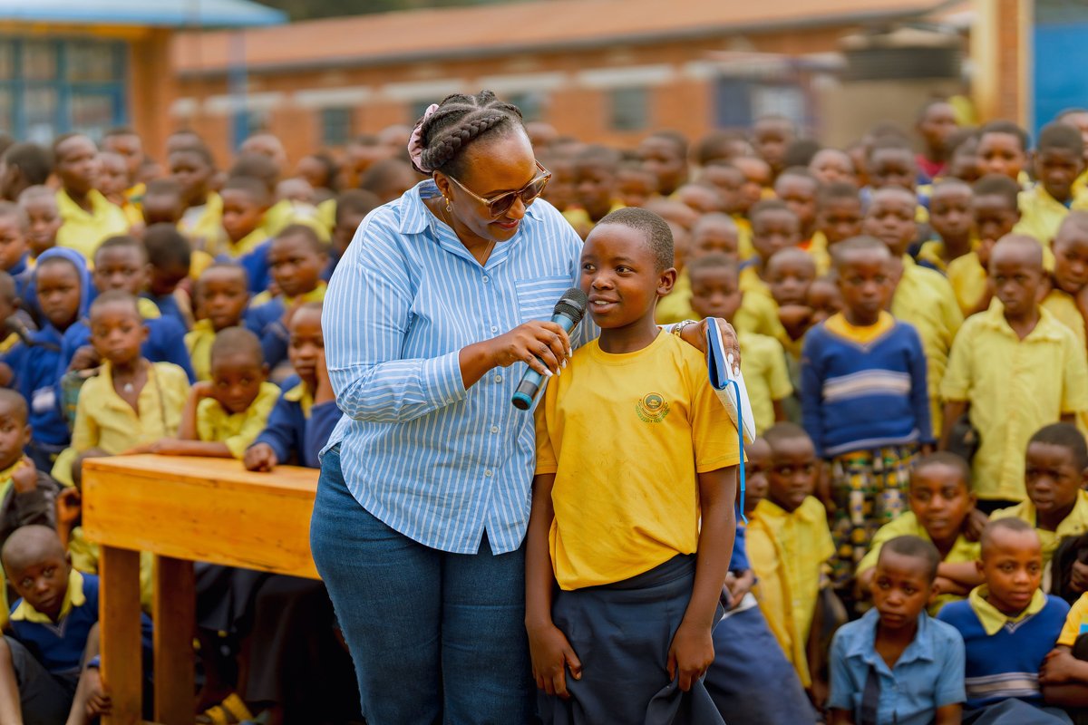 AspireDebateR's tweet photo. Happy World Environment Day! ๐
#FriendsOfNature celebrated with its first-ever poetry and essay writing finals. Young people putting pen to paper for the planet. ๐ฟ๐
Thank you @UNICEFRwanda and @REMA_Rwanda for making this possible. ๐๐พ
#WorldEnvironmentDay #ClimateLiteracy https://t.co/tHAULX5YMk