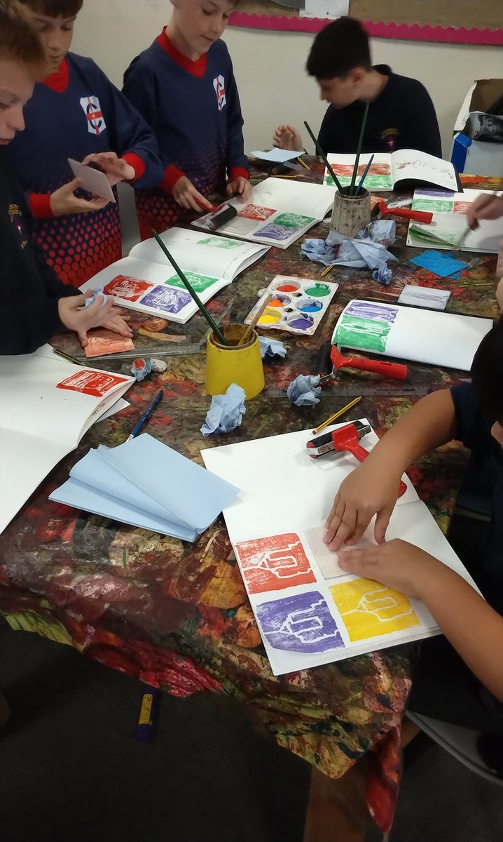 MissOffordSGC's tweet photo. In Art, we have been learning all about Andy Warhol. Today, we used his printing technique to create a repeating pattern painting. @MrGSGC https://t.co/pK0izdjT4g