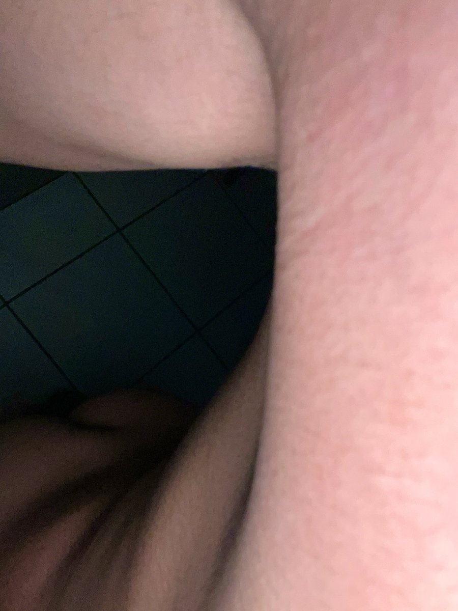 Pinkiepu3's tweet photo. Holis estoy algo 😋🔥
#femboy #femboyespañol #ass https://t.co/ytWCoiS8de
