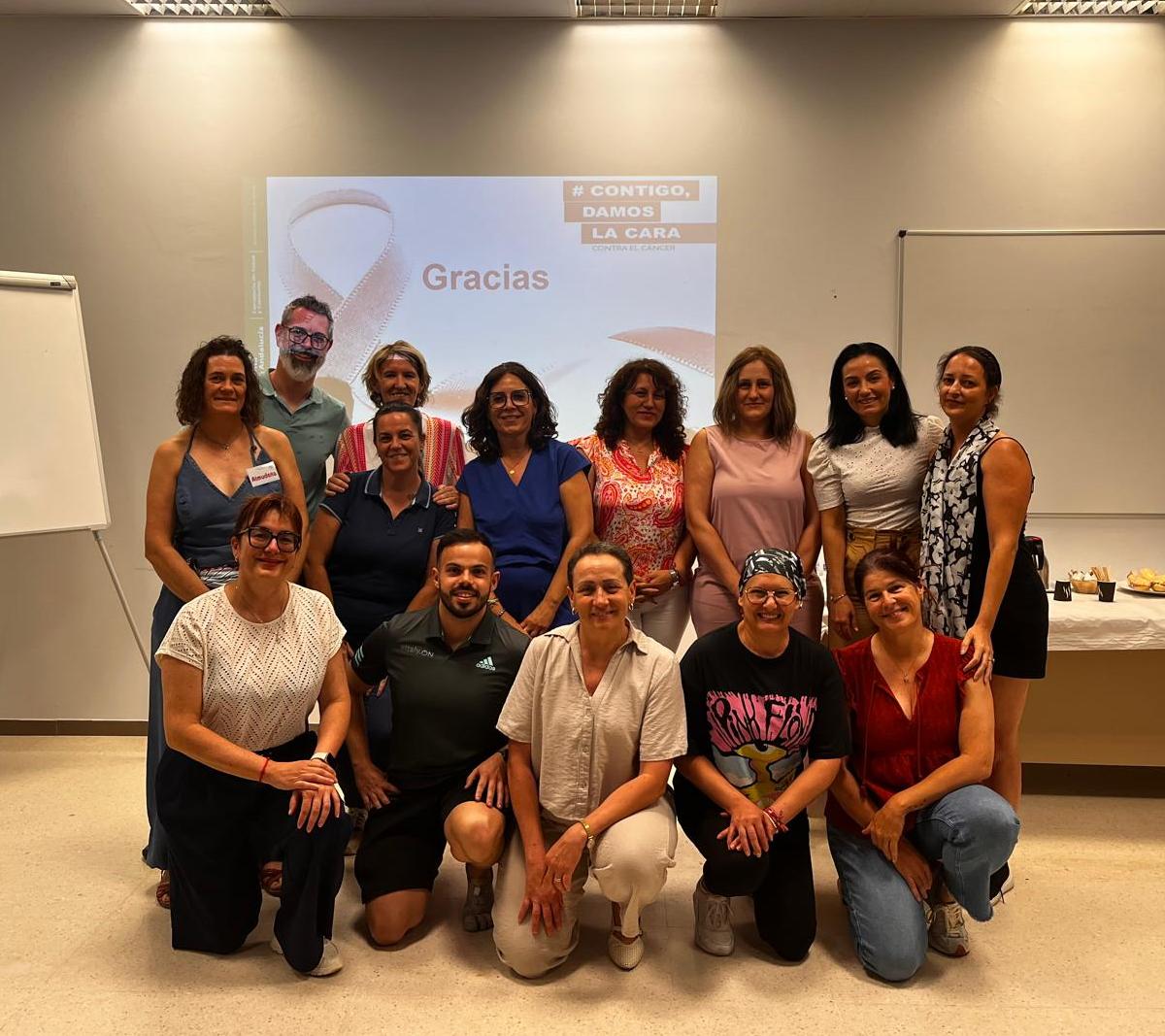 HUniv_Poniente's tweet photo. Nueva sesión de la Escuela de Pacientes de Cáncer de Mama del #HUnivPoniente, un espacio abierto para compartir experiencias y mejorar el autocuidado
#SomosPoniente 
@saludand @AlmeriaJunta @peacro @CheloArtero @juanbelmena https://t.co/OGI0jGITQL