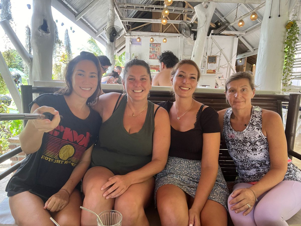 mollycodl's tweet photo. I miss connecting with you all - but my head is down hustling on these streets. Orange pilling in person, building my products, writing, writing, writing. 

I will be back here soon! 

In the mean time, let's celebrate me getting three more ladies into bitcoin, 2 of which are going to be accepting it in their businesses on the island! 

Circular economy here we goooooooooo.