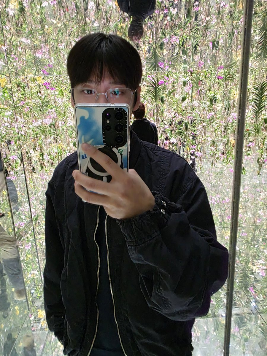 chxzorm's tweet photo. 보자마자 푸하핰 웃음 ㄴㅁㄱㅇㅇ https://t.co/Yqp3WGomsH