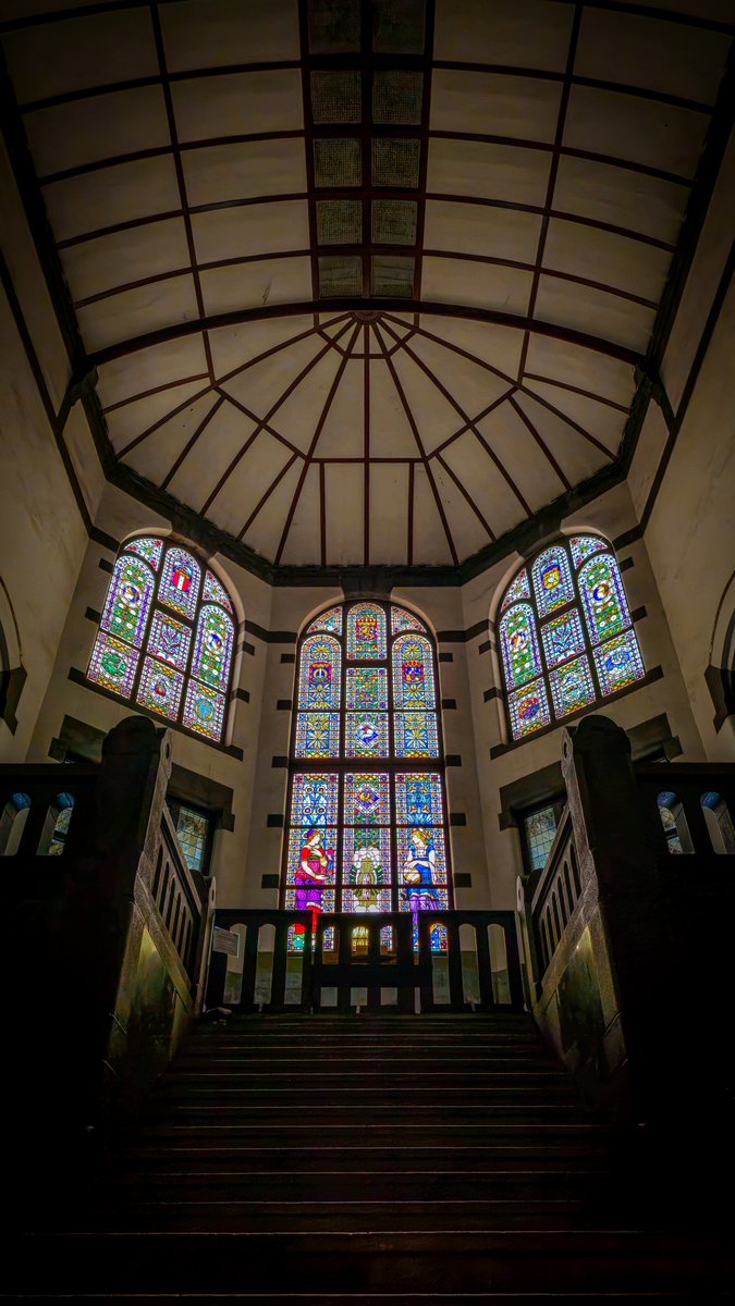 yatsufusaa's tweet photo. Drop foto interior

📍Lawang Sewu, Semarang. https://t.co/gp5XXl91fy