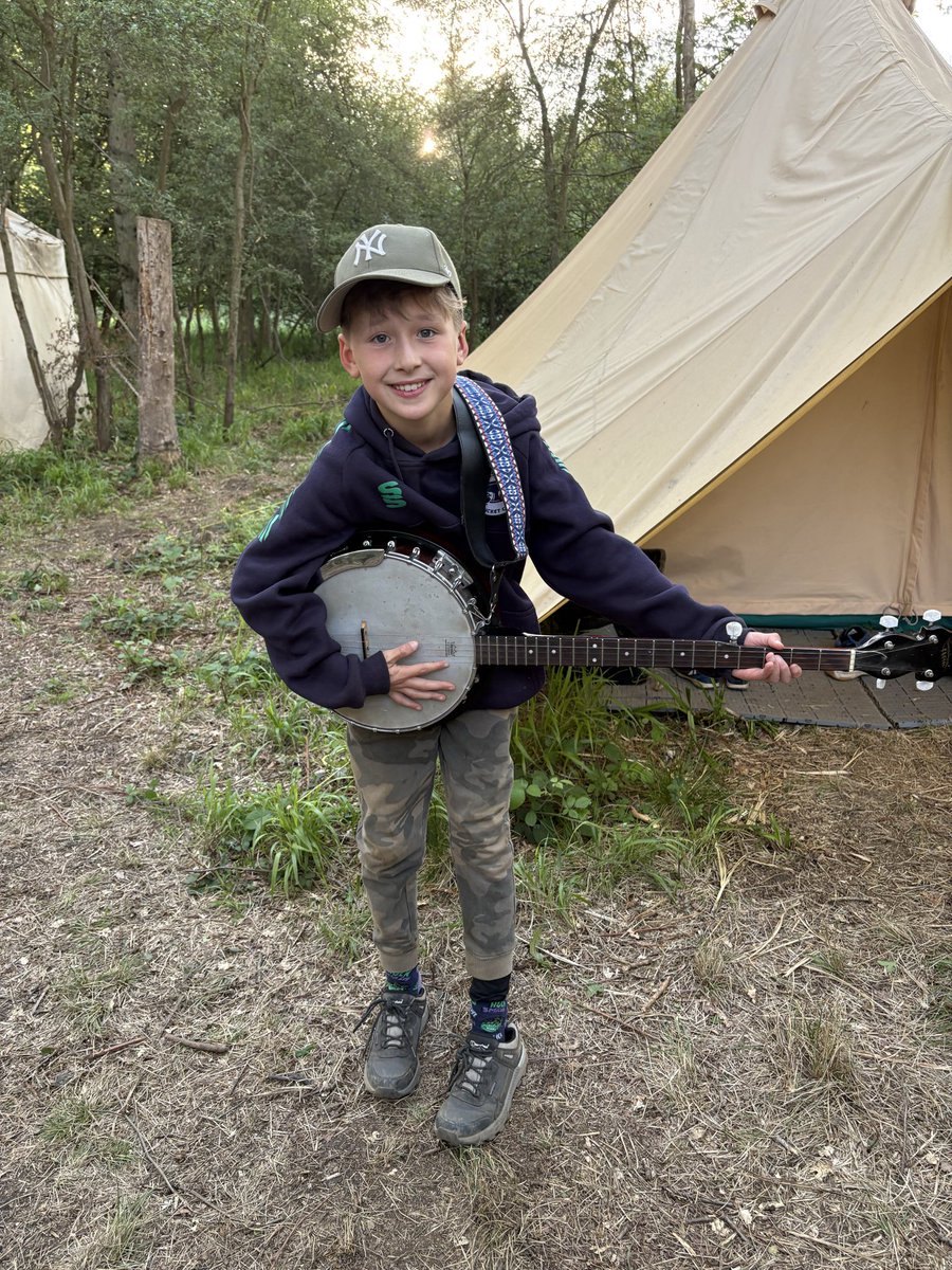 WymeswoldPS's tweet photo. Last night on camp. Bushcraft stew making, talent show and campfire songs. https://t.co/XoKFhzuYpH