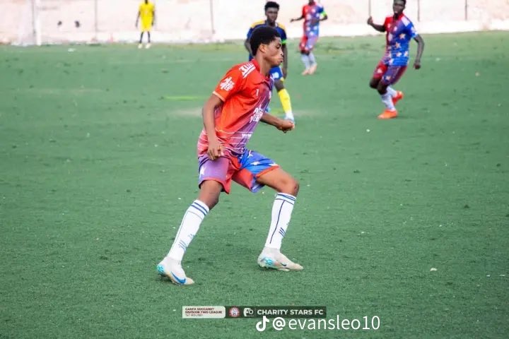 Rockgee16's tweet photo. @official_rafc Sign this guy he’s very talented you won’t regret it.. https://t.co/NS1xyLL2LO