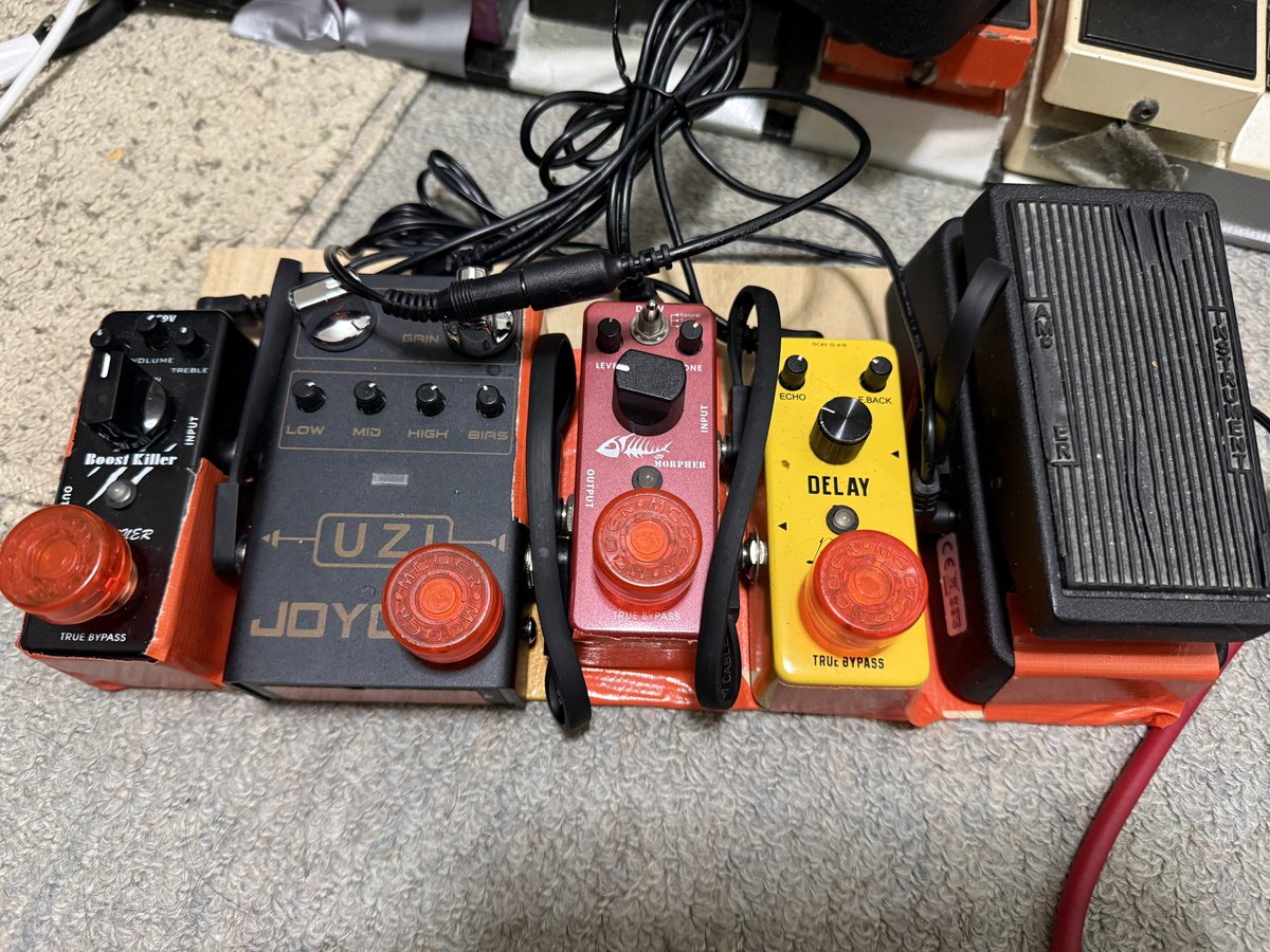 JJ22LR's tweet photo. パッチケーブル買ってきた！
Newセッション用ボード完成。
今度のセッションに持って行こうかな。 https://t.co/4tPir5mgnG