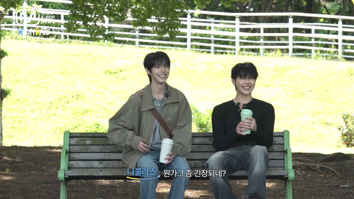minisodeweno's tweet photo. two taiwanese idols speaking in korean while filming in japan https://t.co/MyFYwi3bgX