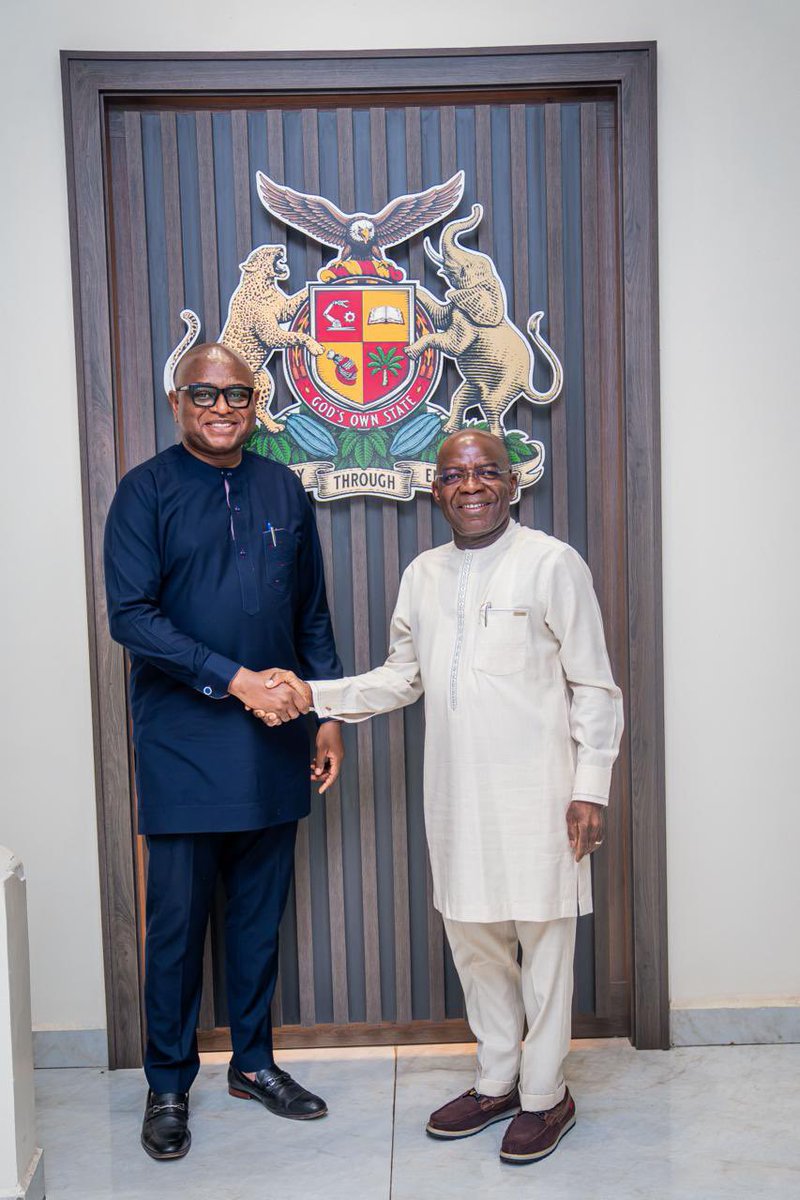 MoghaluKingsley's tweet photo. I was received and hosted very warmly by my friend and brother, @NG_AbiaState Governor @alexottiofr yesterday at his residence and office in Isiala Ngwa South. We discussed his progress and challenges in the state, in particular his focus on getting right the fundamental enablers for industrialization and inclusive economic growth, and competent governance as a foundation. The First Lady of Abia State, Mrs. Chidinma Otti, graciously hosted us for dinner.

 I wish  Alex continued success. His performance in governance has been most impressive. He is a demonstration of the truism that seems to have escaped most Nigerian leaders and politicians- that competent governance that concretely improves citizens’ lives is the best politics.