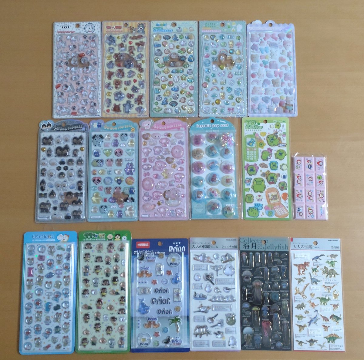 chaokomu's tweet photo. 交換 ボンボンドロップ ボンドロ

譲）画像のもの

求）コットンパフィーのくちぱっち、未所持のボンドロやプチドロ、ズートピアのタイルシール、画像左下のドラえもん同種緑色

お品物によってはn：1可能です。
郵送＞お日にちが合えば都内手渡し
お気軽にお声掛けください。 https://t.co/uY1VCVlX0v