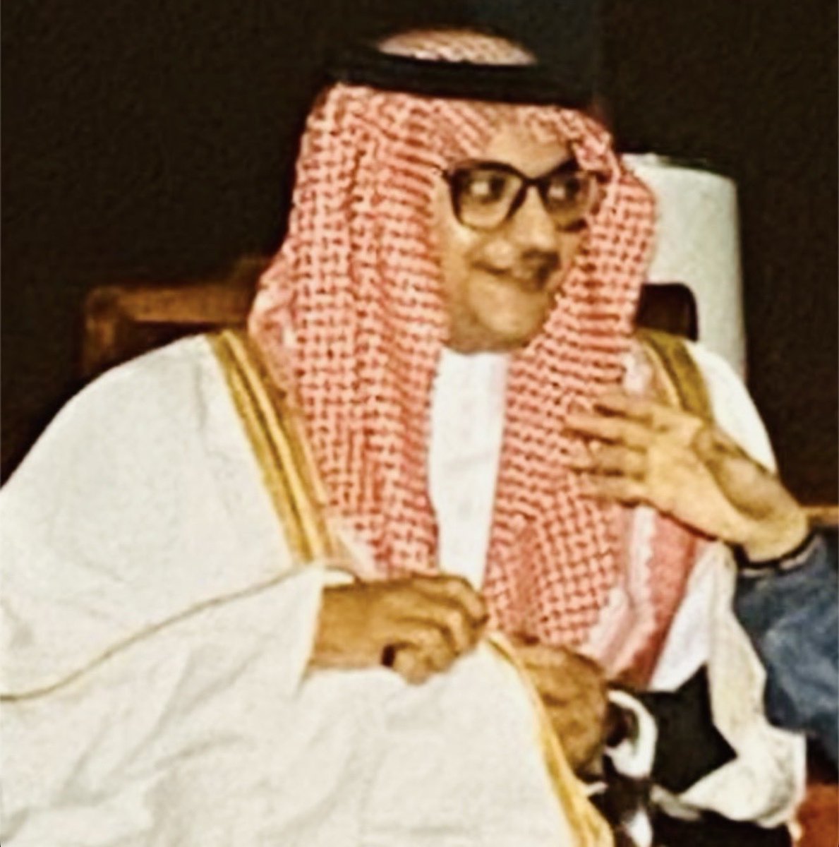 moslm99's tweet photo. اللهم في يوم الجمعة اجعل الجنة له دارًا ومقامًا ولقاء .اللهم اغفر له حتى تفيض روحه فرحًا وتملأ صحائفه أجرًا ويغدو قبره نورًا ويصبح برزخه نعيمًا وتكتب جنة الفردوس له مقرًا ومستقرًا .اللهم ارحمه وأكرم نزله واعفُ عنه وافسح له في قبره واجمعنا به في الفردوس الأعلى .🙏صاحب السمو الامير / عبدالله بن سعد بن فهد بن سعد آل سعود @AnoudASF @AbeerASF @LatifaASF