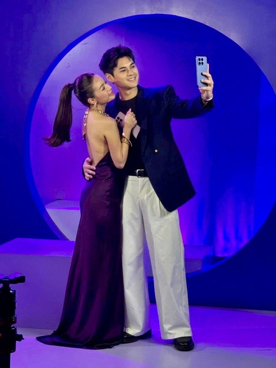 PopPlanet_'s tweet photo. Dustin Yu and Bianca De Vera Showcase Style and Innovation for Xiaomi Philippines. https://t.co/FCQZmNh3zr