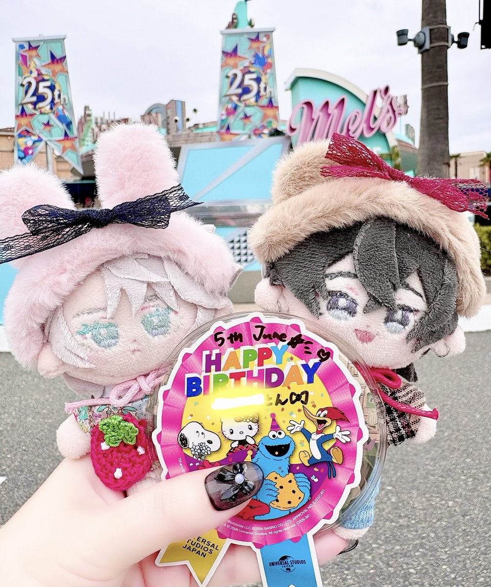 ten0amtk's tweet photo. Lvアップ⤴️一年ありがとうございました🙏
今日からの一年もたくさんの人に読んでもらえる作品を描いていけるようがんばります🔥 https://t.co/ZZzlsD5cDT