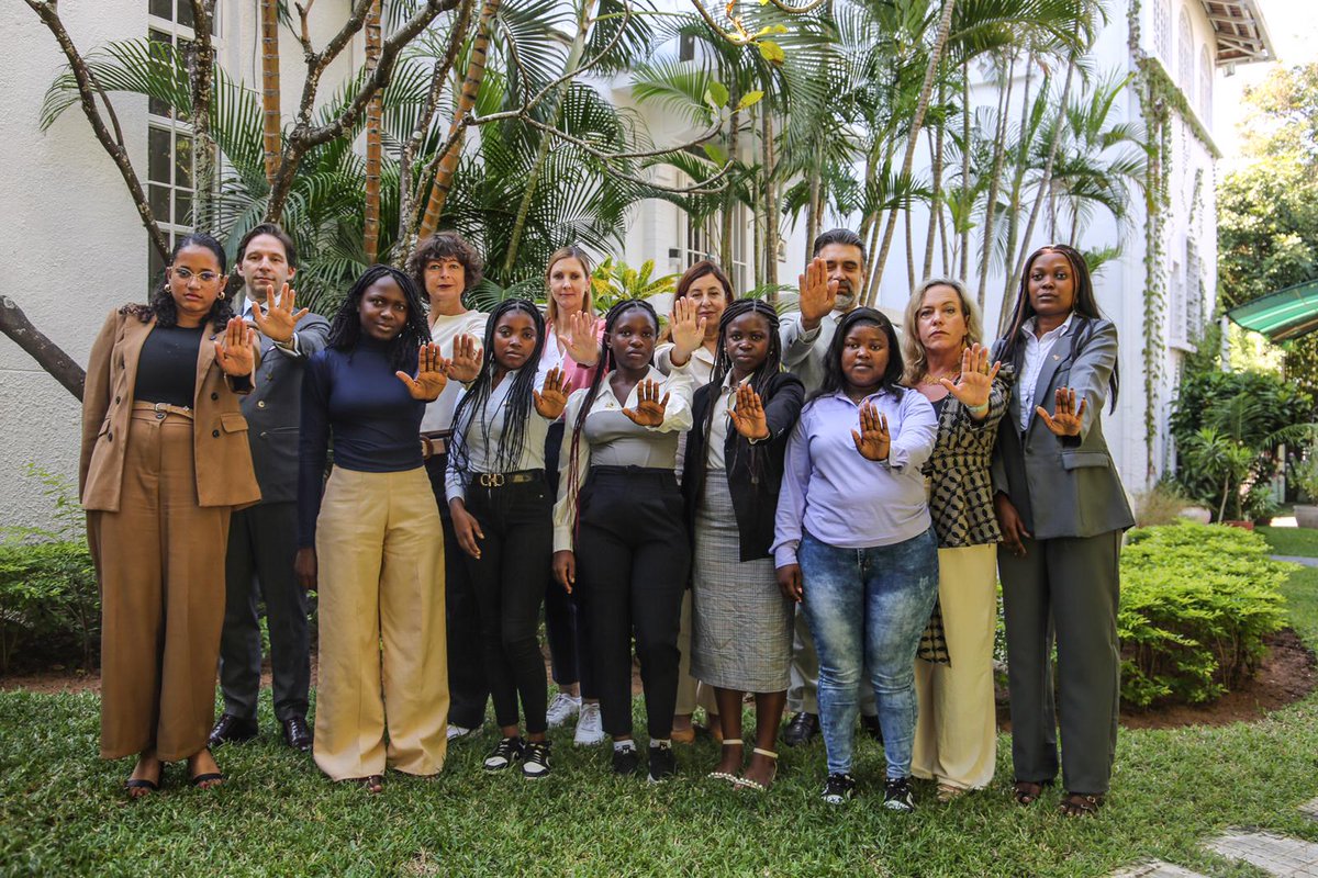 CanHCMozambique's tweet photo. Investing in girls and young women cannot wait.
Our #AmbassadorForADay, Preciosa Tivane joined a discussion w/ @UNICEF_Moz to gain insight into the importance of protecting girls’ rights and advancing #genderequality in Mozambique.
#AFD2026 #EndCEFM https://t.co/teNRve6L1g