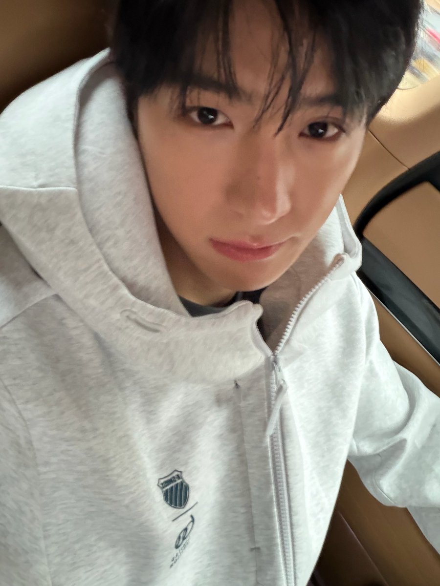 deobimom's tweet photo. #HYUNJAE #현재 changed his profile photo in frmm

#THEBOYZ #더보이즈 https://t.co/g59IStUisK