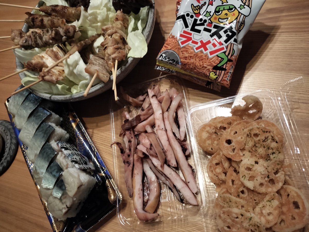 halPhD's tweet photo. 熱中症っぽくなったﾜｲのﾜｲのﾜｲによるﾜｲの為の惣菜メッシ！貧しながらも楽しいﾜｲ！ https://t.co/fkKL5uNJST