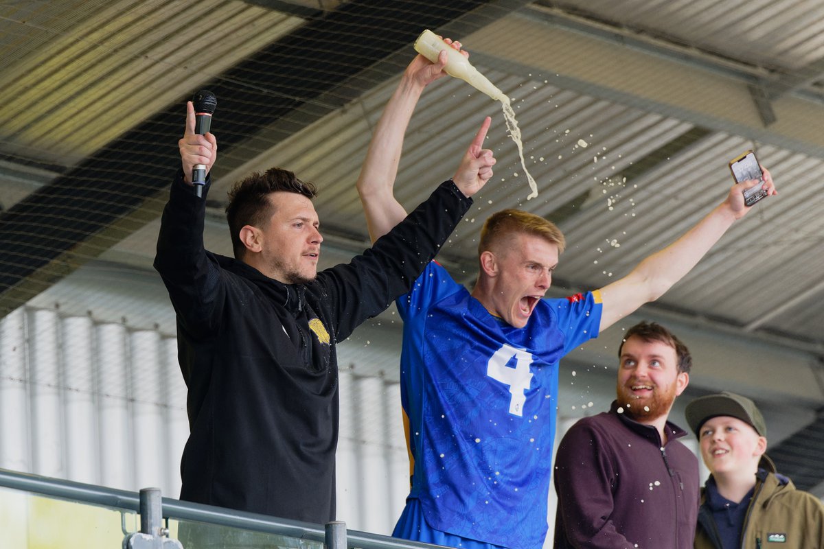 Basingstoke_FC's tweet photo. I reckon it mattered to him, you know?

#BeBasingstoke https://t.co/Vp1TwW3oB8