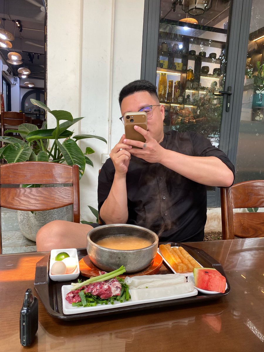 TimiTazz's tweet photo. Chiều tan ca làm tí phở bát đá anh em ơi, lót dạ trước tí đi nhậu sau🤣

Bụng đói mà chứa beer là hỏng luôn https://t.co/84BISt3O3T