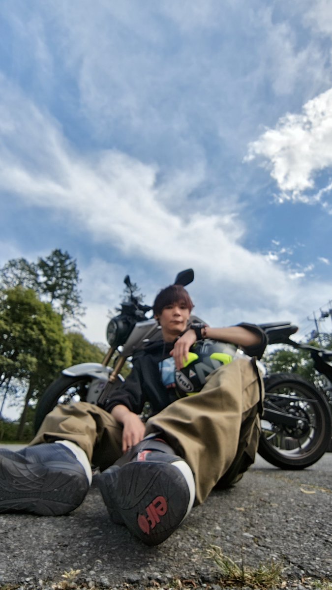 Code13_Sand_Man's tweet photo. 6月の自己紹介📒
ミリタリー関連（装備や小物類集め）
バイク（愛車CB125R 2021Model）
愛猫（あきちゃん♀4歳）
36歳になったばかりの男です(・・;
新規の方古参の方いつもイイね感謝です🤝
ミリタリー界隈サバゲー界隈そしてバイク界隈の方々宜しくお願いします🤝 https://t.co/7t7CaocsUb