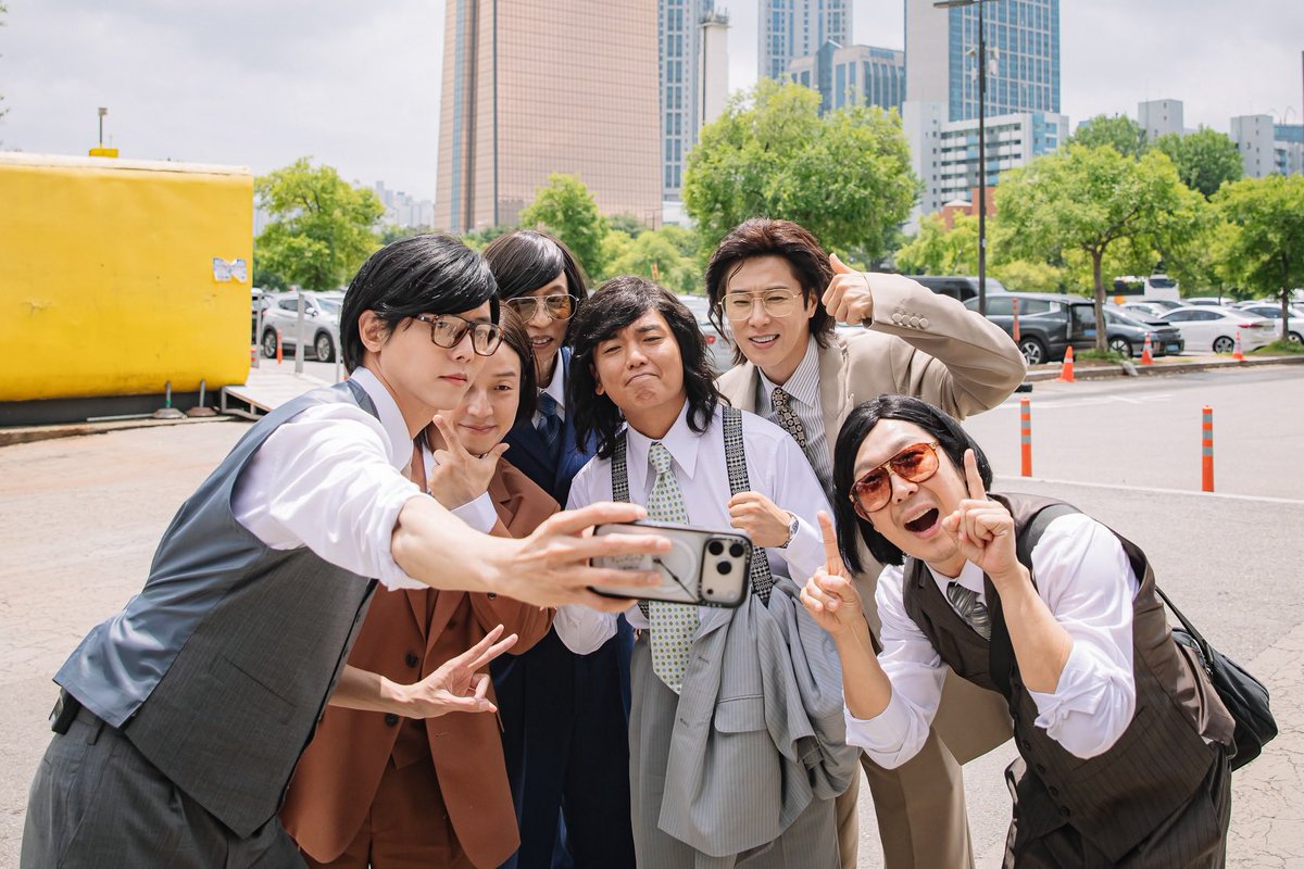 FollowU_Yunho's tweet photo. 2026/6/5 hangout_with_yoo IG

First 𝓛𝓮𝓼𝓼𝓸𝓷
Well from this moment on, speaking in dialect is a must~

Second 𝓛𝓮𝓼𝓼𝓸𝓷
Everyone’s gotta compete to pay the bill~

Third 𝓛𝓮𝓼𝓼𝓸𝓷
A man must never lose loyalty~

The golden age of country boys
𝓦𝓲𝓽𝓱 the Honam men~ https://t.co/3eVfkUtQur