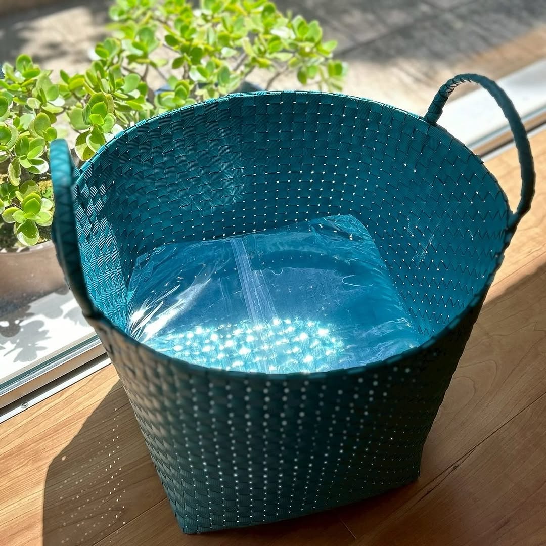 Frecious_PR's tweet photo. ＼無印で990円！？／

フレシャスの天然水が
シンデレラフィットする
「手編みバスケット」見つけました👀✨

段ボールのまま置くより、
ちょっとの手間で、一気にスッキリ＆おしゃれに◎

天然水の収納に悩んでいる方はぜひ！

▼詳細はこちら
https://t.co/g8JHcigIHq https://t.co/njqVtF5Ahr