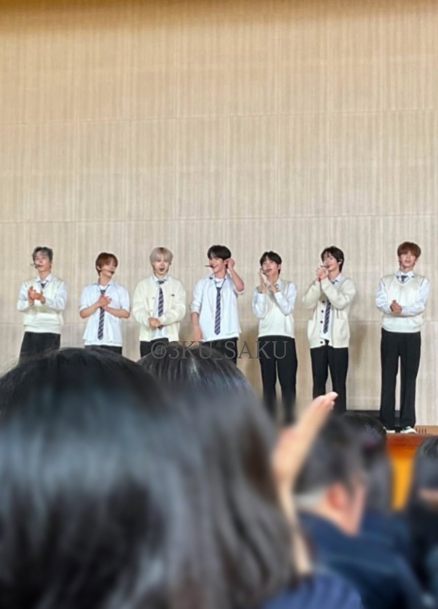 nyoo0mm's tweet photo. 스쿨어택 교복튜넥스 ㅠ‿ㅠ 
#튜넥스 #TUNEXX https://t.co/0Sq7EJQI2j