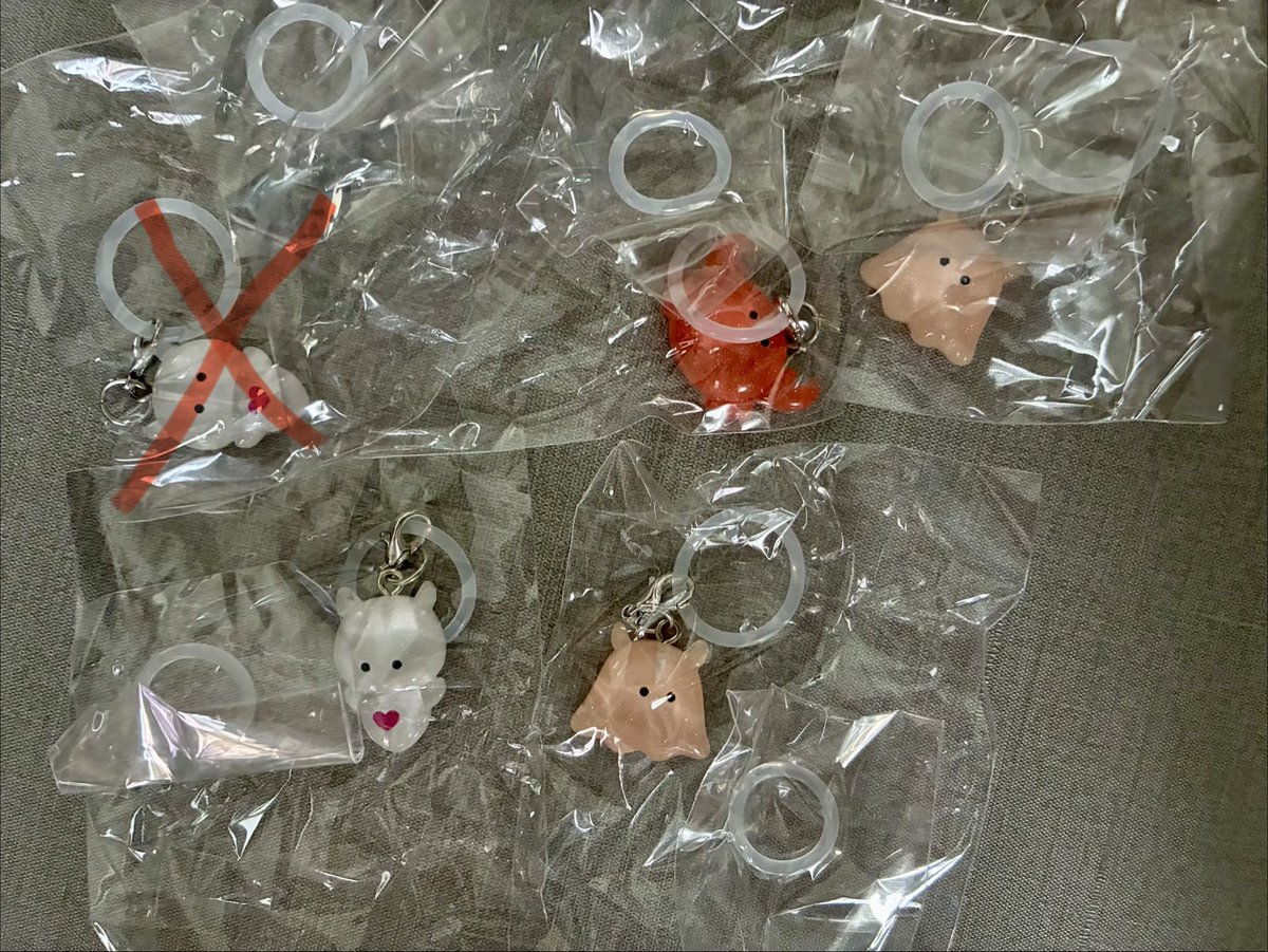 ma___2218's tweet photo. 交換希望

つぶらな瞳の仲間達　マインチャーム
めじるし　ガチャガチャ

譲　くりおね　かに　めんだこ

求　なまがき>うーぱーるーぱー

交換してくれる方居ましたらよろしくお願いします🥺 https://t.co/oeNC0Zijcx