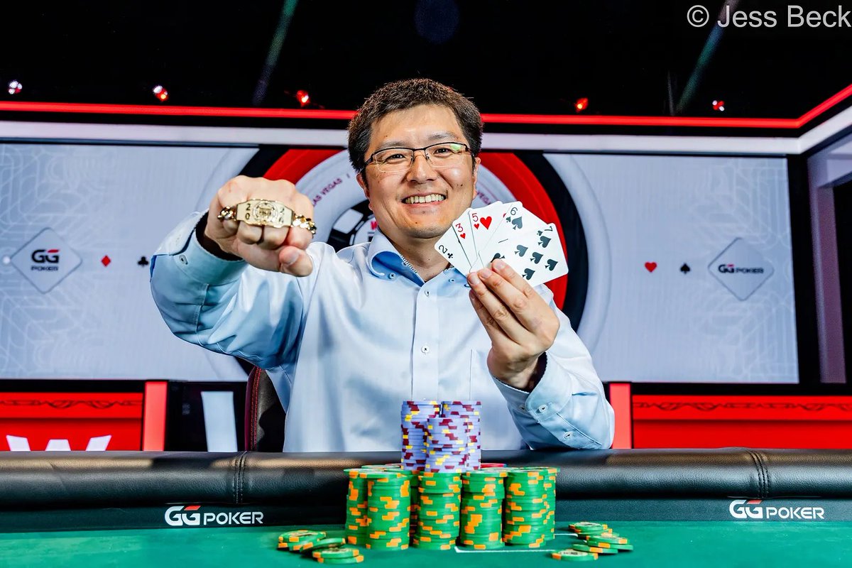 ASPT_JPN's tweet photo. 【 WSOP速報📢 】

🇯🇵 KIHARA NAOYA氏が見事優勝🏆✨

世界最大のポーカー大会「WSOP」にて開催された
Event #17 : No-Limit 2-7 Lowball Draw において、

ASPT エグゼクティブディレクター
🇯🇵 KIHARA NAOYA氏が見事優勝✨

世界の頂点に立ち、自身2本目となるWSOPブレスレットを獲得しました。

日本ポーカー界の歴史に刻まれる快挙です。
本当におめでとうございます！！🔥