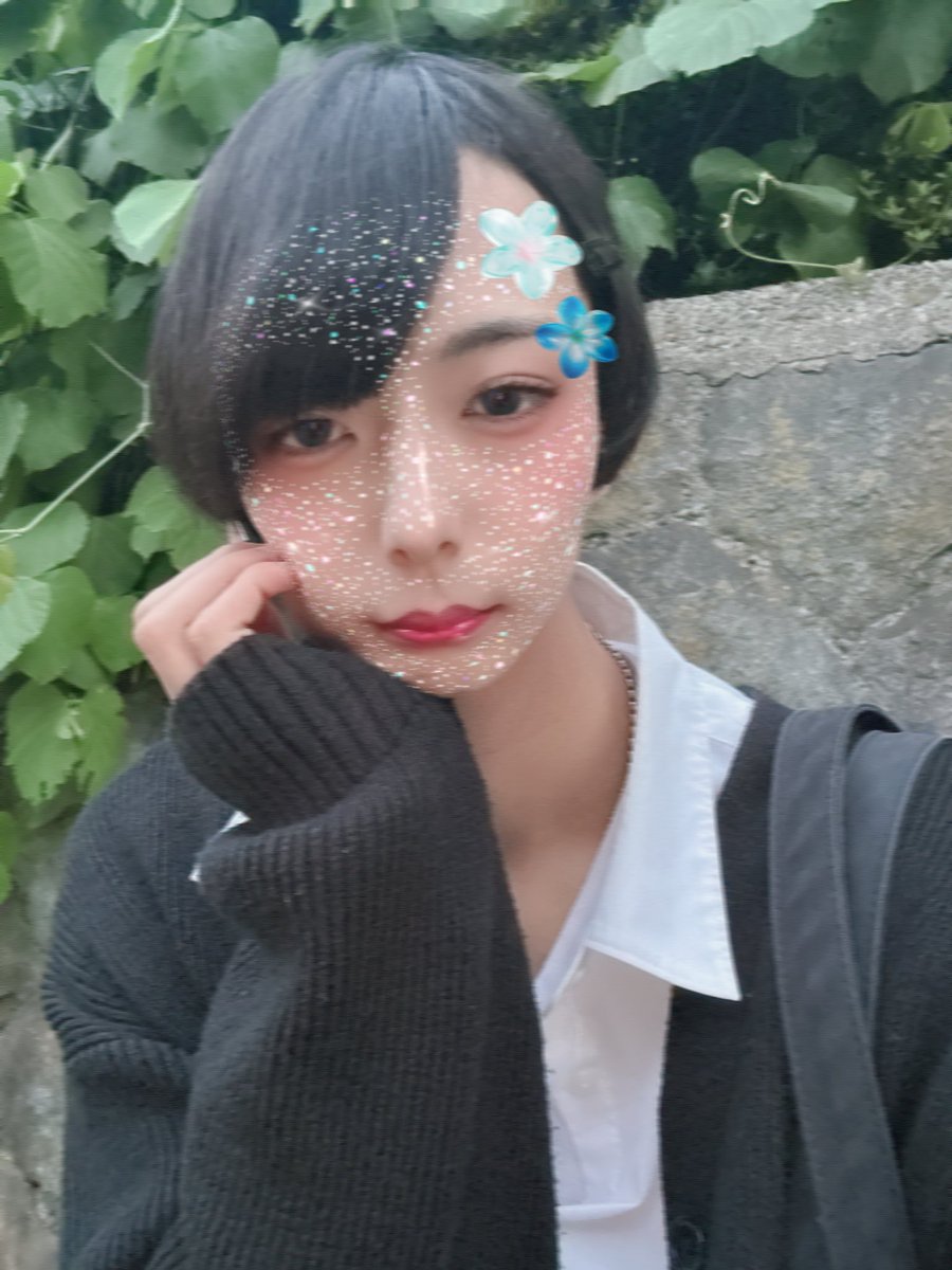 mencha716's tweet photo. 髪切ったよー！
前髪重すぎるからもう少し着ればよかった😭 https://t.co/Puuh3g6Acf