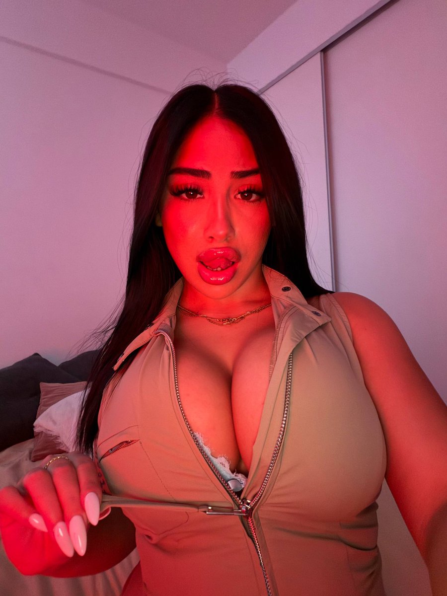 Alpha_BigBro's tweet photo. LURK~😵‍💫
EDGE~🫦
RELAPSE~🌀
SEND~🏧
REPEAT~🤡
ALL FOR ALPHA BIG BRO 👑

manscam catfish findom scamfetish https://t.co/Pr2Zb6zAO8