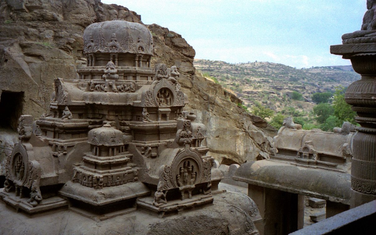Yaduvam's tweet photo. Ellora, 1996 https://t.co/PMgCSADqED