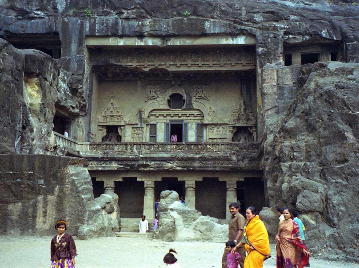 Yaduvam's tweet photo. Ellora, 1996 https://t.co/PMgCSADqED