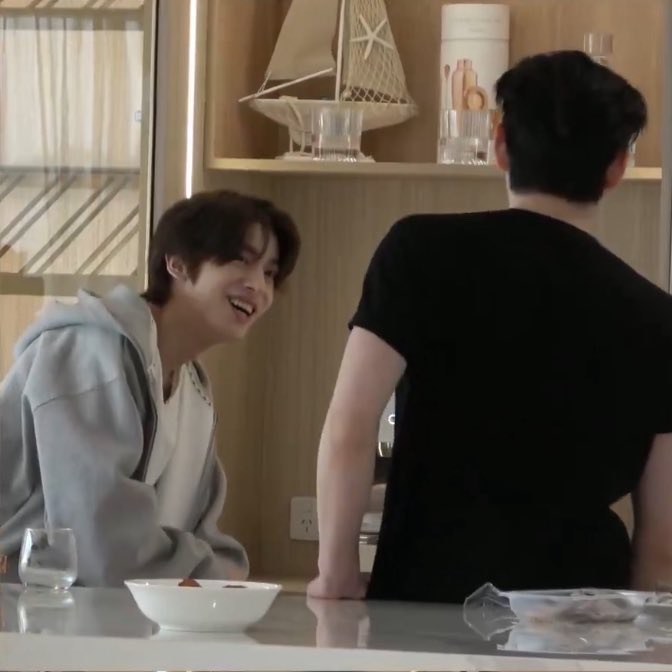 dairy0fmp's tweet photo. อิจฉาพี่ฮุนหมดใจเลยว่ะ https://t.co/5ixLeePXeK