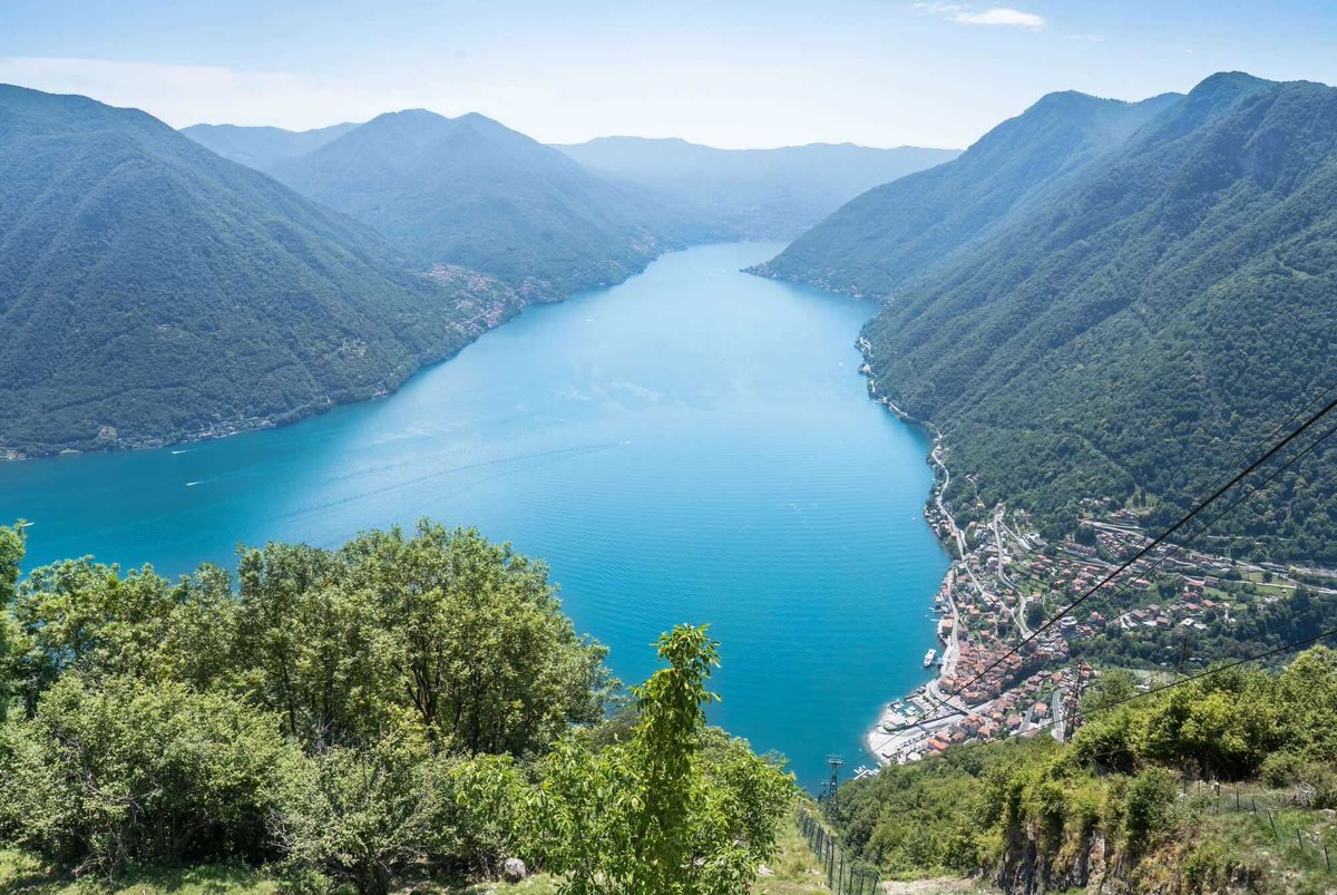 comolake_today's tweet photo. Elevated viewpoints reveal the lake’s unique shape, framed by mountains and dotted with colorful towns. Discover the most breathtaking spots to admire Lake Como from above: places where history, nature, and panoramas come together: https://t.co/so8DeLODI4 

#comolaketoday https://t.co/2We8sZWAVq