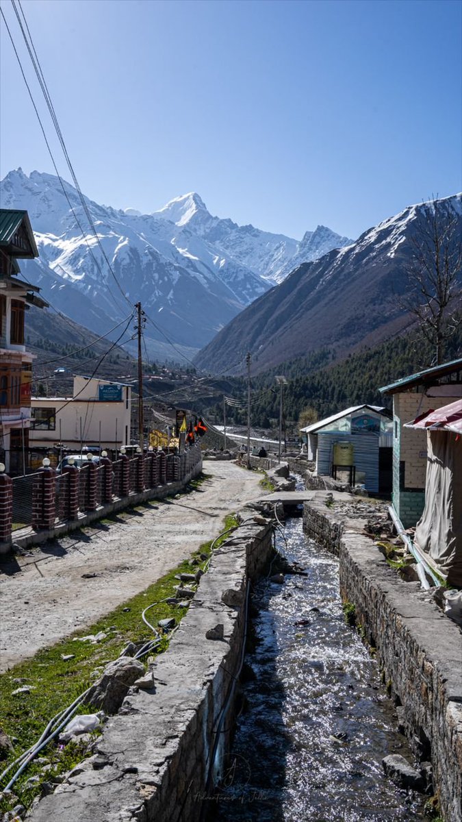 Aryavarta_story's tweet photo. The last village of India - Chitkul https://t.co/12XnhUjA0p
