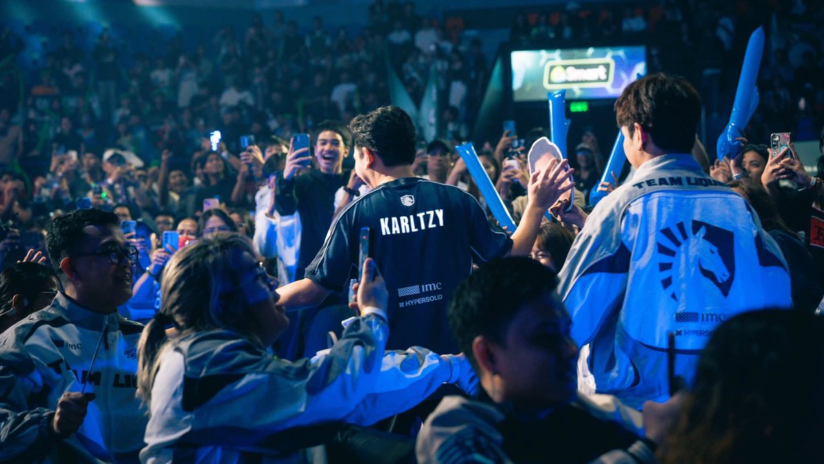gajakawv's tweet photo. KARLTZY | #LetsGoLiquid https://t.co/iqtoFgLpHO
