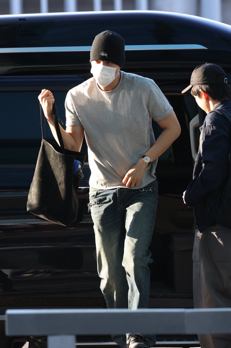 Wkai0114's tweet photo. 260605 ICN

#KAI #카이 #종인 #엑소카이　
#カイ #엑소 https://t.co/jQtq3AHpnH