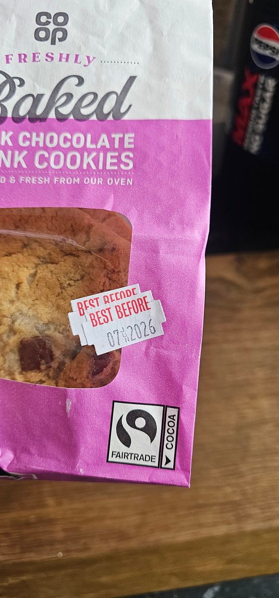 AaronFailsAtX's tweet photo. @coopuk hi was just wondering why my cookies are being double day dotted and are being advertised as fresher than they are? https://t.co/JXxcRjbkzm